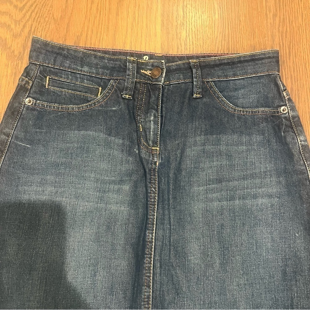 Boden blue Denim Skirt size 4R academia school
Girl - Picture 6 of 6